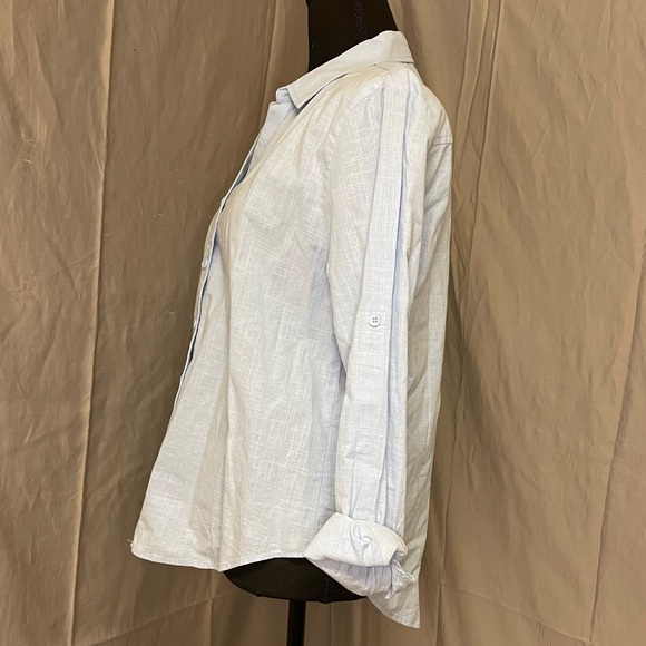 NWOT Linen and Cotton Blend Light Blue Button-Down Shirt - Women - Picture 5 of 8